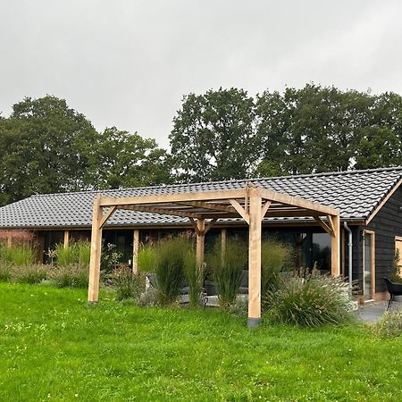Bed and Breakfast 'T Heidepaleis Garderen Exterior foto