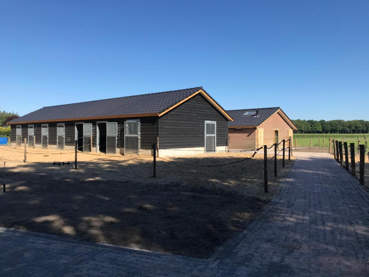 Bed and Breakfast 'T Heidepaleis Garderen Exterior foto