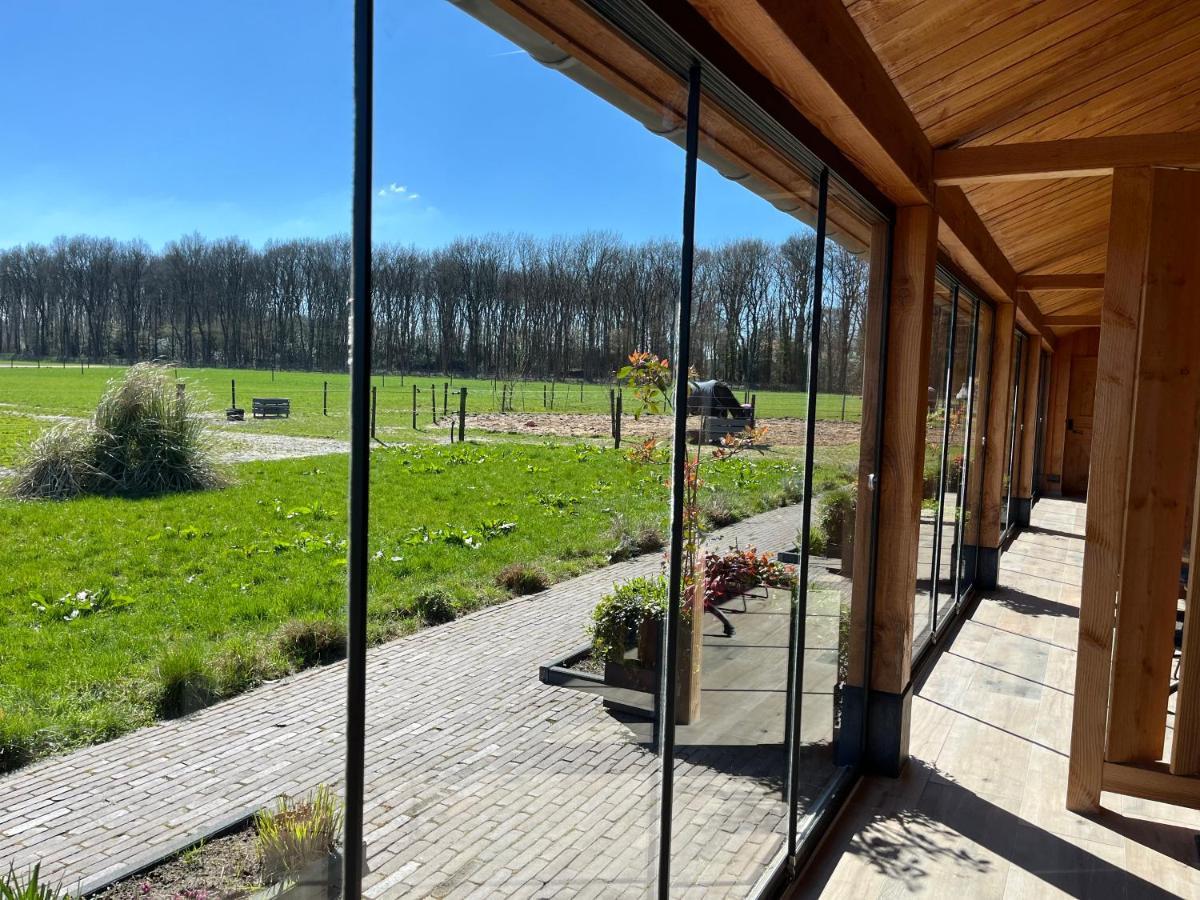 Bed and Breakfast 'T Heidepaleis Garderen Exterior foto