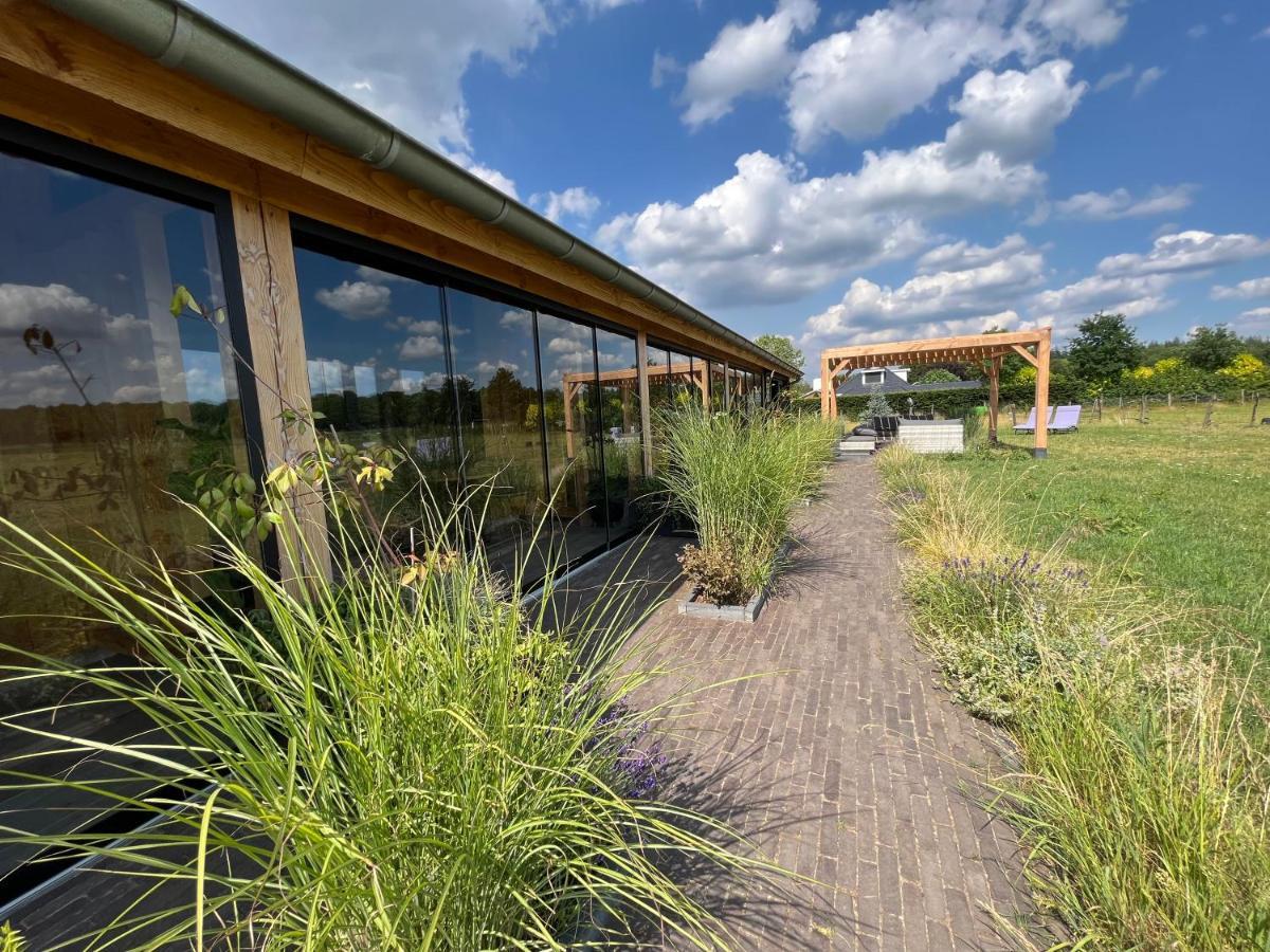 Bed and Breakfast 'T Heidepaleis Garderen Exterior foto