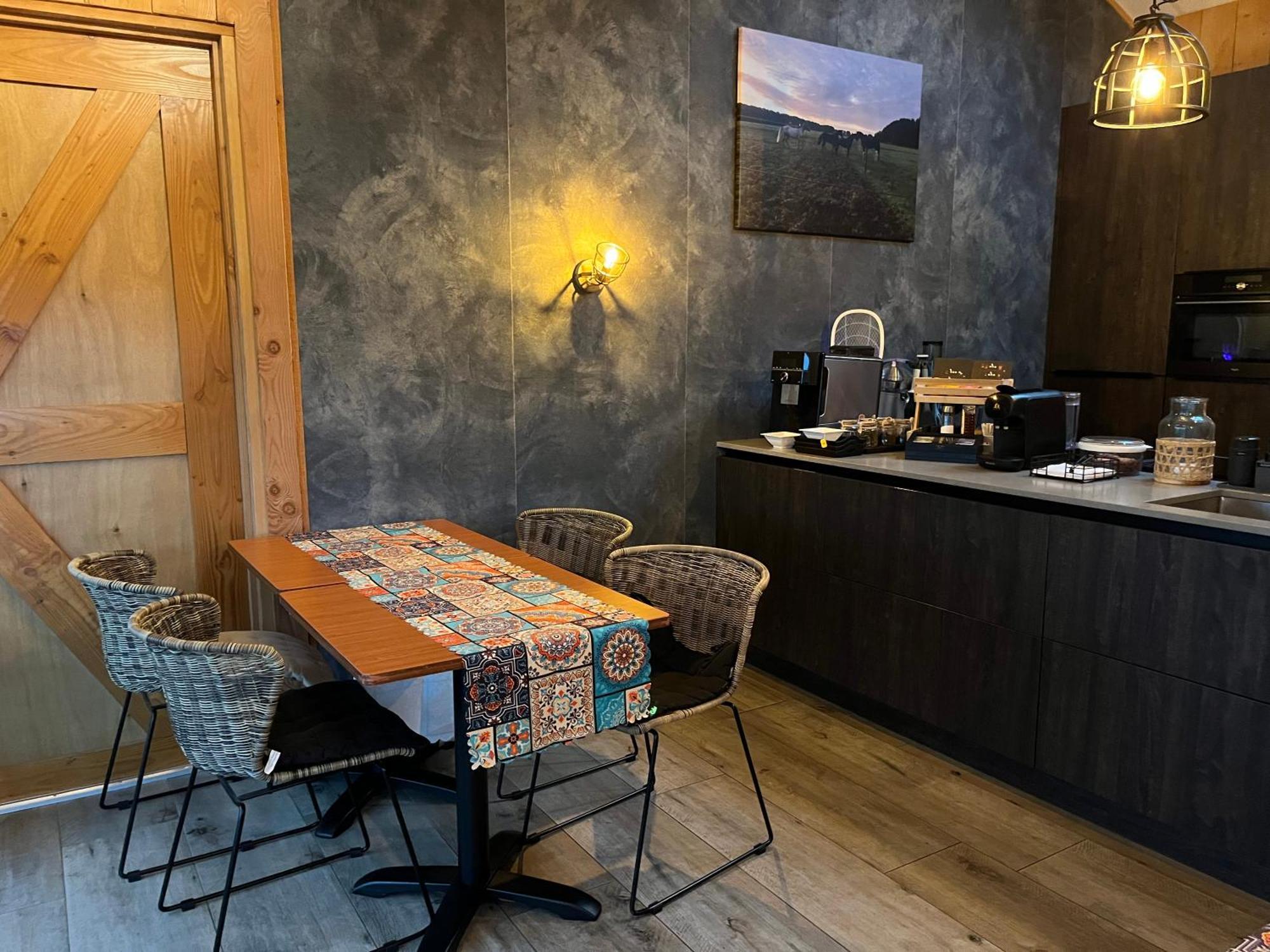 Bed and Breakfast 'T Heidepaleis Garderen Exterior foto