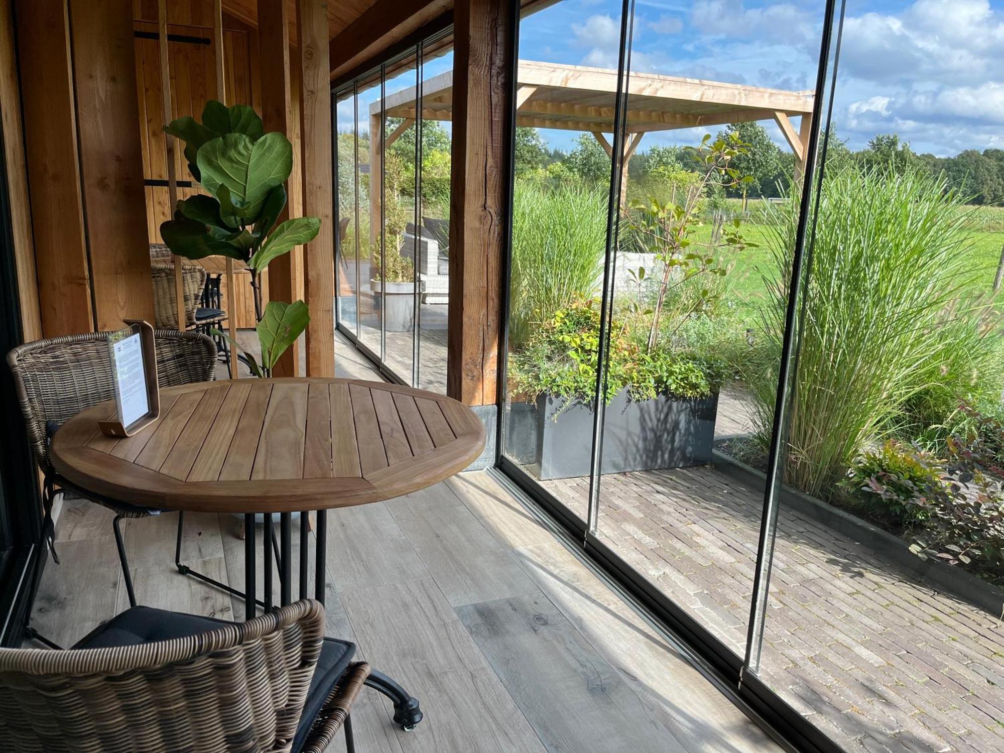 Bed and Breakfast 'T Heidepaleis Garderen Exterior foto